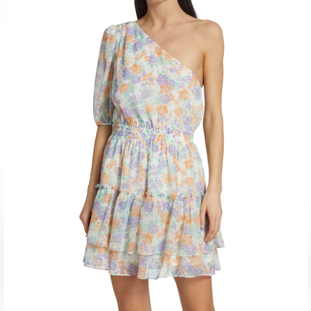 NEW NWT WAYF one shoulder floral mini  dress size Small